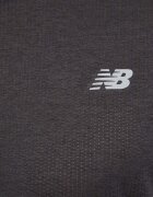 New Balance Тениска за трениране Athletics MT41253BK в черно с изчистен дизайн
