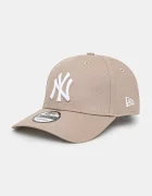 New Era Памучна шапка с козирка LEAGUE ESSENTIAL 9FORTY® в бежово с изчистен дизайн 60471457
