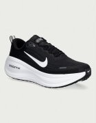 Nike обувки за бягане мъжки Vomero Plus черни IH3251.001