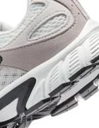 Nike V5 RNR Suede маратонки за деца бежови спортни обувки IR5162