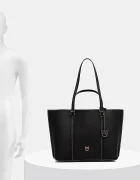 Pinko Кожена чанта в черно 102832 A1LF