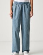 Puma дънки relaxed fit дамски FUTURE ARCHIVE тюркоазени 638361
