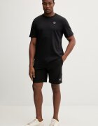 Puma Памучен къс панталон Essential Elevated мъжки в черно 692017