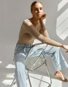 Saint Body Блуза в бежово с изчистен дизайн