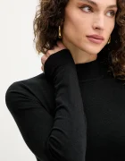 Silvian Heach Пуловер LOLA в черно с ниско поло GPA25554LU