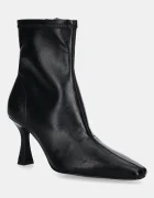 Steve Madden Боти Freida