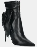 Steve Madden Боти Saline
