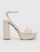 Steve Madden Сандали Lessa