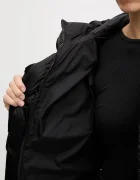 The North Face Пухено яке HMLYN Down в черно зимен модел NF0A4R2WGOF1