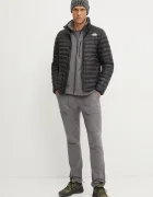 The North Face Спортно яке Huila в черно преходен модел NF0A85AE4GZ1