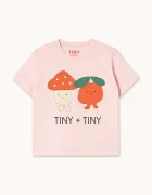 Tinycottons тениска за деца от памук TINY & TINY GRAPHIC TEE розова AW26-414