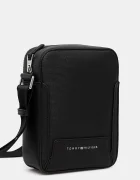 Tommy Hilfiger Чанта през рамо в черно AM0AM13638