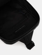 Tommy Hilfiger Чанта през рамо в черно AM0AM14024