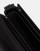 Tommy Hilfiger чанта с регулируема дръжка дамска от кожа черна AW0AW18399