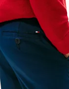 Tommy Hilfiger Детски панталон с памук в тъмносиньо с изчистен дизайн KB0KB09638