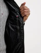 Tommy Hilfiger късо яке мъжко черно MW0MW40617