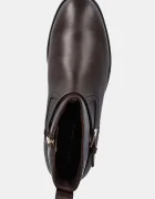 Tommy Hilfiger Кожени боти TH BUCKLE RIDING LEATHER BOOTIE в кафяво с равна подметка FW0FW08781