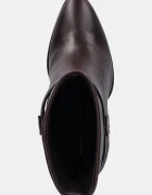 Tommy Hilfiger Кожени боти TH T-STRAP LEATHER POINTY BOOTIE в кафяво с дебел ток FW0FW08984