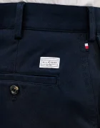 Tommy Hilfiger Памучен панталон мъжки в тъмносиньо с кройка тип чино MW0MW41914
