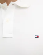 Tommy Hilfiger Памучна тениска с яка в бяло с апликация MW0MW41612