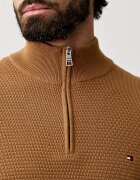 Tommy Hilfiger пуловер мъжки от памук кафяв MW0MW42916
