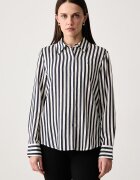 Tommy Hilfiger риза дамска с вискоза тъмносиня на райе WW0WW52927