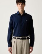 Tommy Hilfiger риза мъжка с памук тъмносиня MW0MW43122