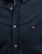 Tommy Hilfiger Риза в тъмносиньо със стандартна кройка с яка с копче MW0MW41059