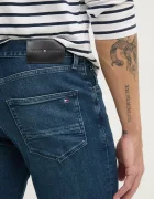 Tommy Hilfiger тъмносин MW0MW39035