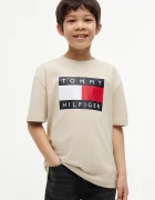 Tommy Hilfiger тениска за деца от памук бежова KB0KB10340
