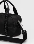 Tommy Jeans Чанта в черно AW0AW17889