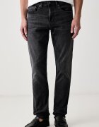 Tommy Jeans дънки slim fit мъжки черни DM0DM23449