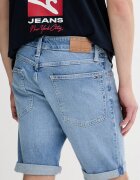 Tommy Jeans къс панталон мъжки от деним син DM0DM22979