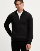 Tommy Jeans Памучен пуловер мъжки в черно от лека материя с ниско поло DM0DM21654