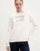 Tommy Jeans Памучен суичър в бежово с принт DW0DW22564