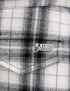 Tommy Jeans Памучна пола в черно къса със стандартна кройка DW0DW21461