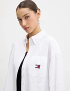 Tommy Jeans Памучна риза дамска в бяло със свободна кройка с класическа яка DW0DW20289