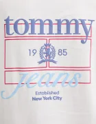 Tommy Jeans Памучна тениска в бежово с десен DM0DM21986