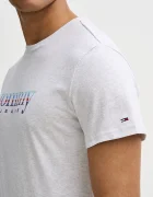 Tommy Jeans Памучна тениска в сиво с принт DM0DM22333