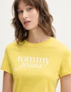 Tommy Jeans Памучна тениска в жълто DW0DW19447