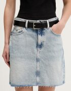 Tommy Jeans пола от деним синя DW0DW22716
