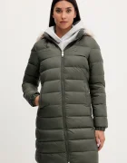 Tommy Jeans Пухено яке