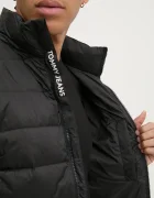 Tommy Jeans Пухено яке в черно преходен модел DM0DM20658
