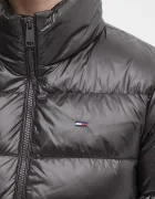 Tommy Jeans Пухено яке в черно зимен модел DW0DW21618