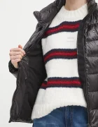 Tommy Jeans Пухено яке в черно зимен модел DW0DW21618