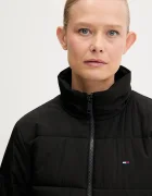 Tommy Jeans Яке в черно зимен модел DW0DW20958