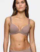 Triumph Сутиен Body Make-Up Illusion в бежово с изчистен дизайн 10217848