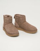 UGG Апрески Classic Mini II в кафяво 1016222.CRBO