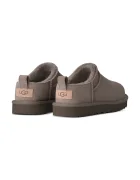 UGG пантофи дамски от велур W Classic Micro кафяви 1173891.DMJ
