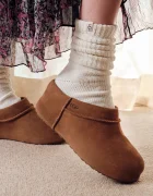 UGG пантофи дамски от велур W Enwrap Clog кафяви 1180254.CHE